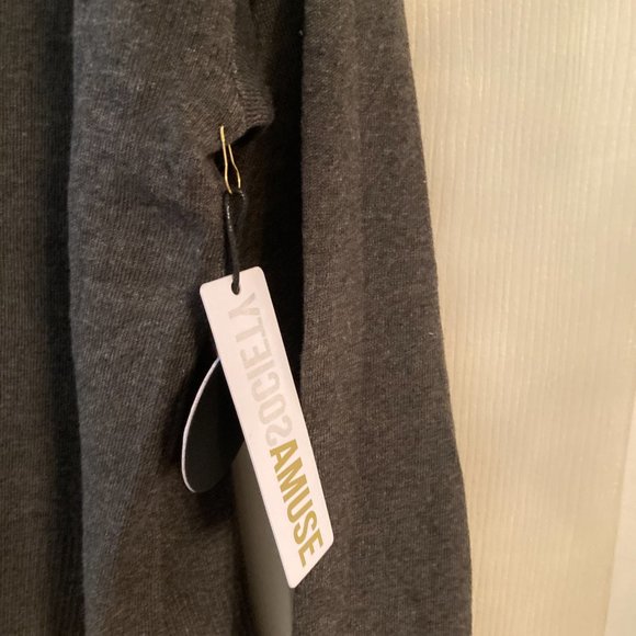 Amuse Society Charcoal Grey Sweater - NWT - Picture 6 of 12
